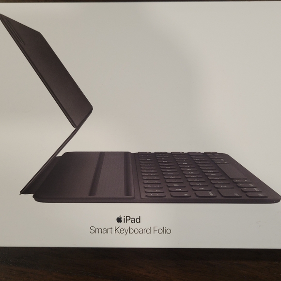 Black IPad Smart Keyboard Folio